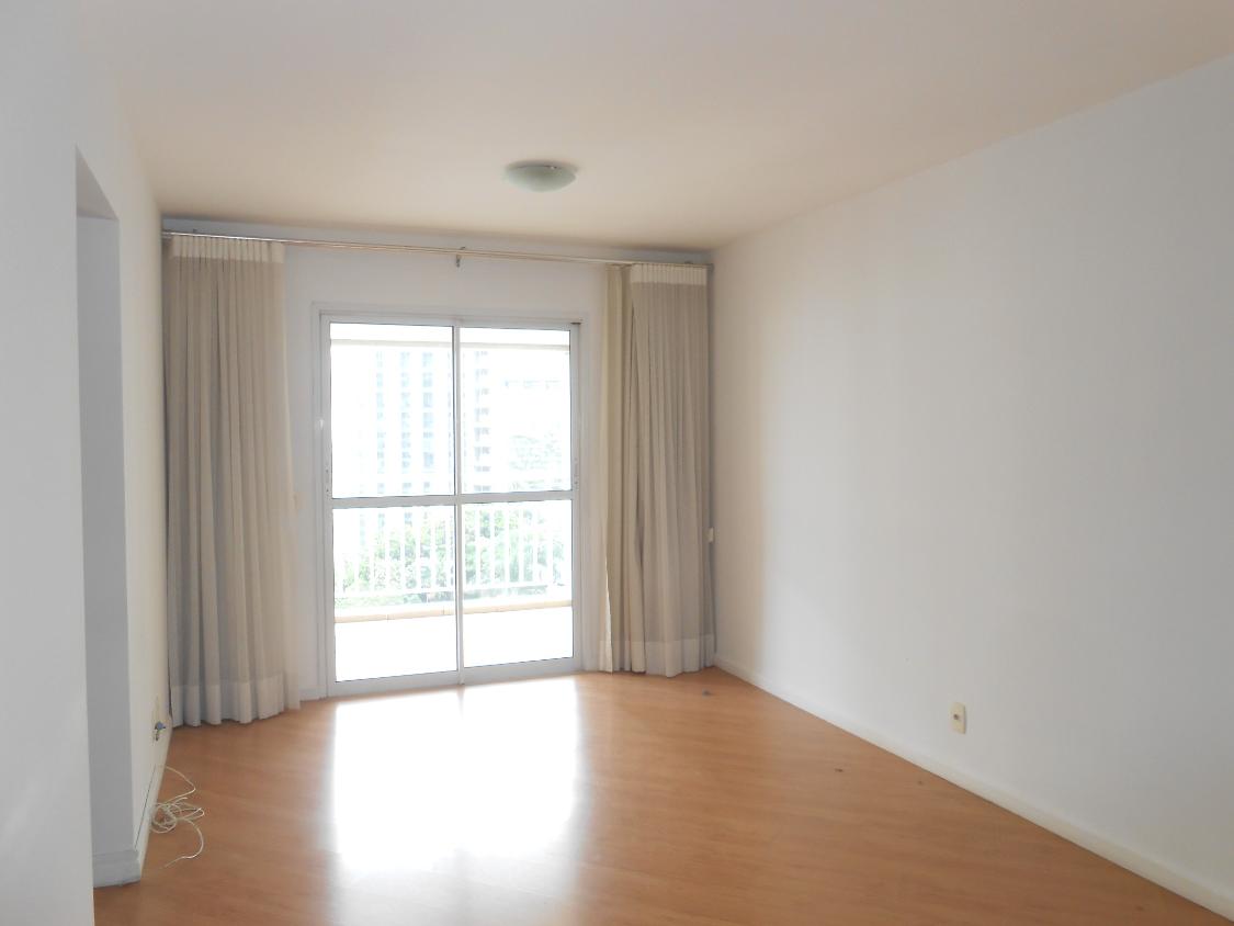 Apartamento para alugar com 3 quartos, 75m² - Foto 4