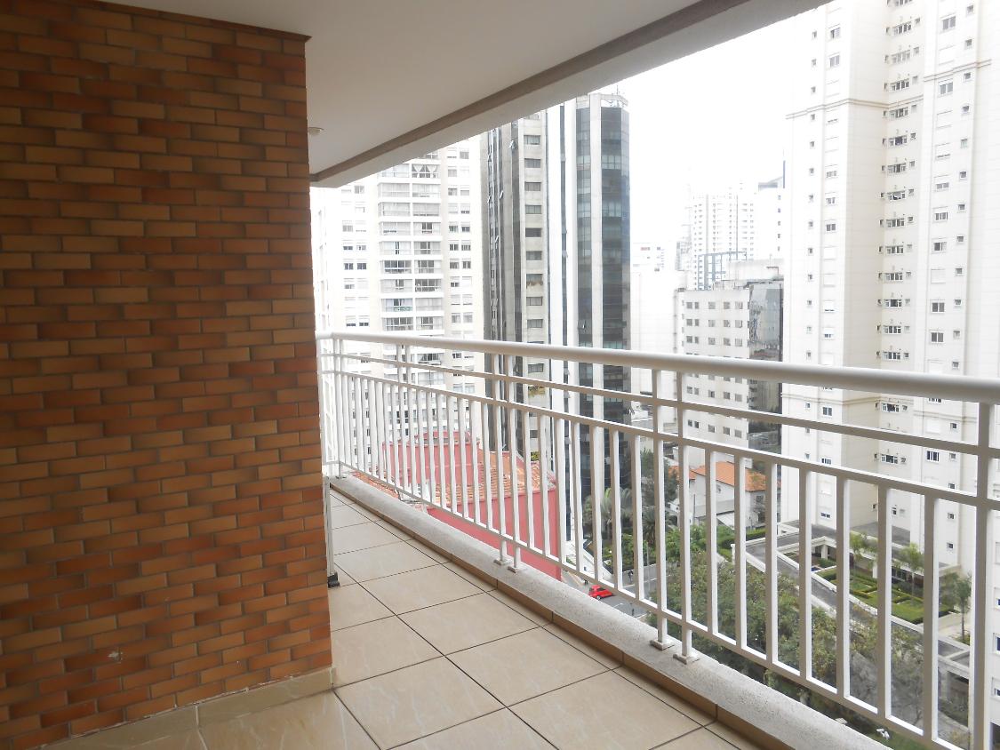 Apartamento para alugar com 3 quartos, 75m² - Foto 2