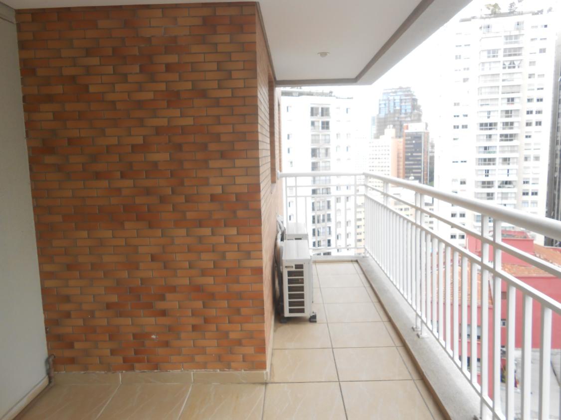 Apartamento para alugar com 3 quartos, 75m² - Foto 3