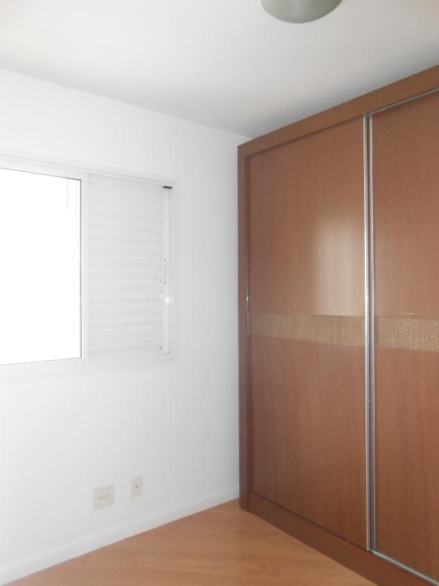 Apartamento para alugar com 3 quartos, 75m² - Foto 18