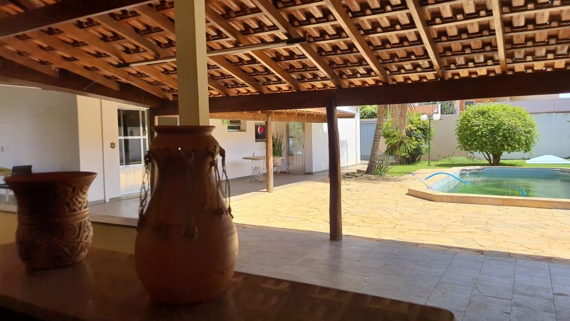 Sobrado, 4 quartos, 453 m² - Foto 1