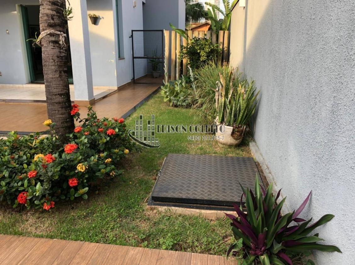 Casa à venda com 3 quartos, 340m² - Foto 14