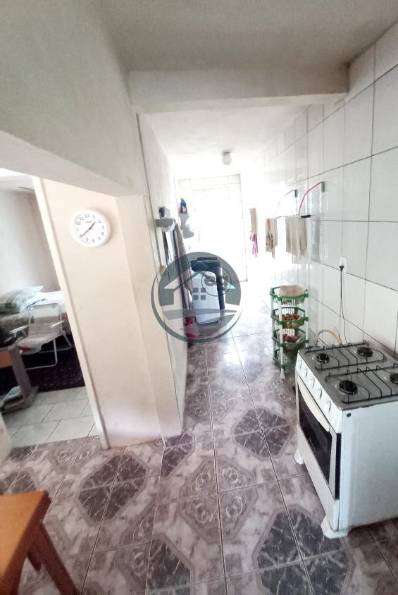 Casa à venda e aluguel com 3 quartos, 77m² - Foto 14