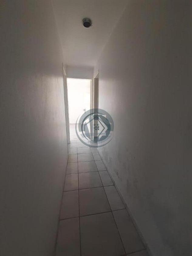 Apartamento à venda com 2 quartos, 85m² - Foto 12