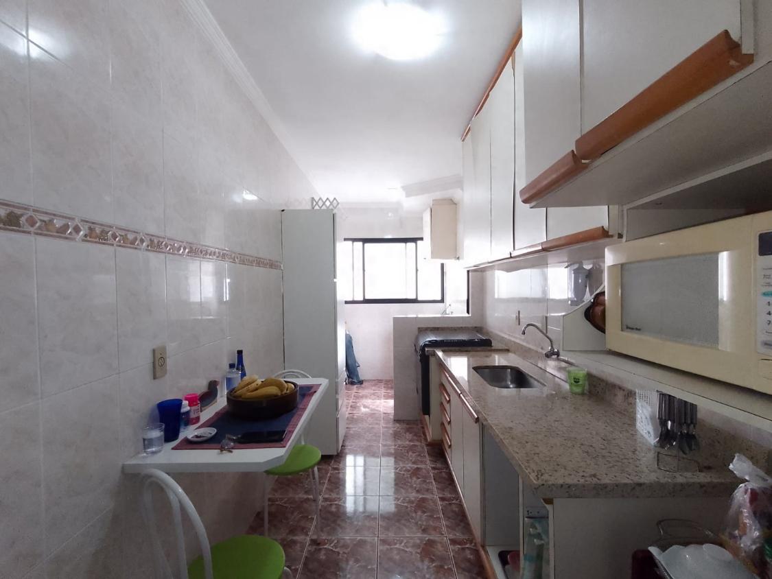 Apartamento à venda com 2 quartos, 74m² - Foto 21