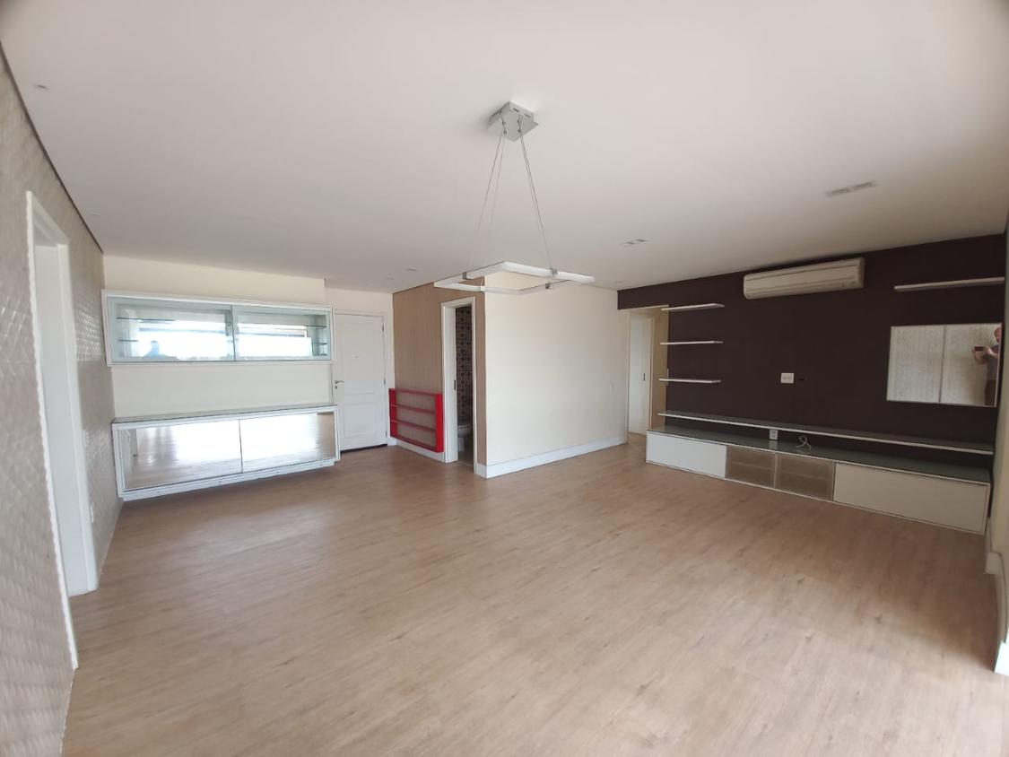 Apartamento à venda com 3 quartos, 127m² - Foto 2