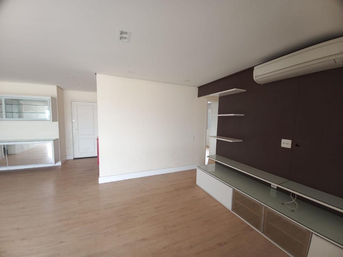 Apartamento à venda com 3 quartos, 127m² - Foto 3