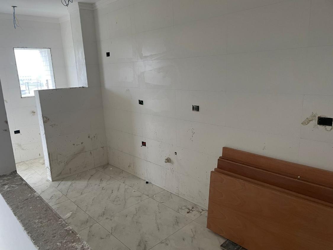 Apartamento à venda com 2 quartos, 77m² - Foto 2