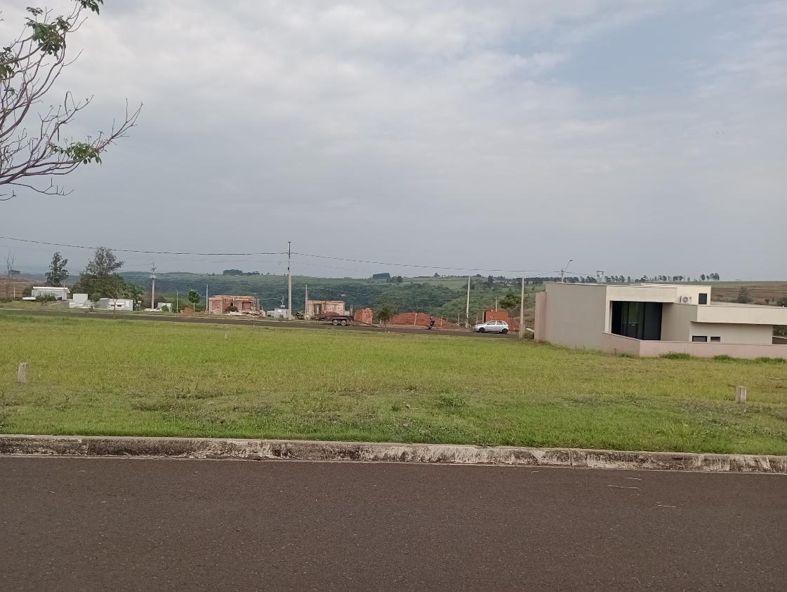 Terreno à venda, 250m² - Foto 1