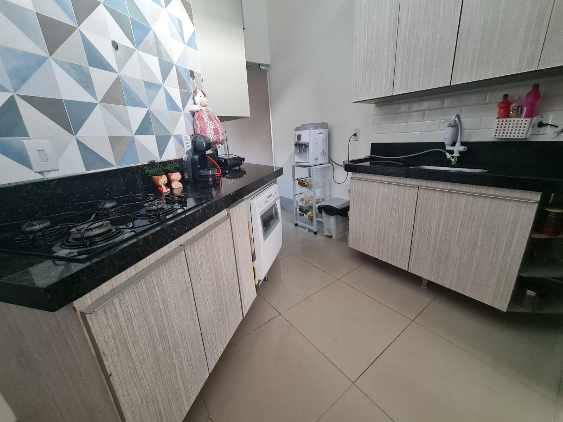 Casa à venda com 3 quartos, 180m² - Foto 10