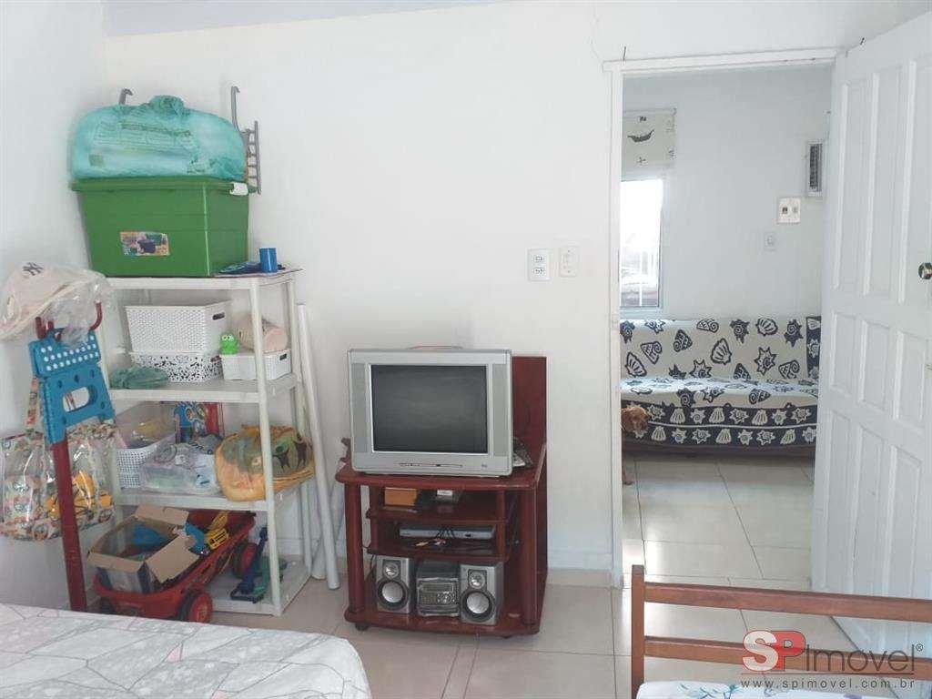 Casa à venda com 4 quartos, 76m² - Foto 1