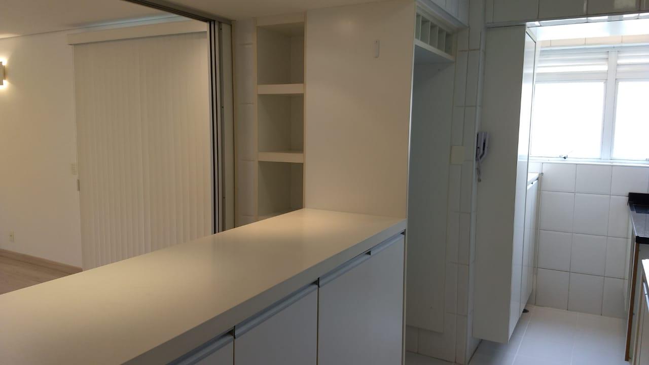 Apartamento à venda com 2 quartos, 85m² - Foto 15