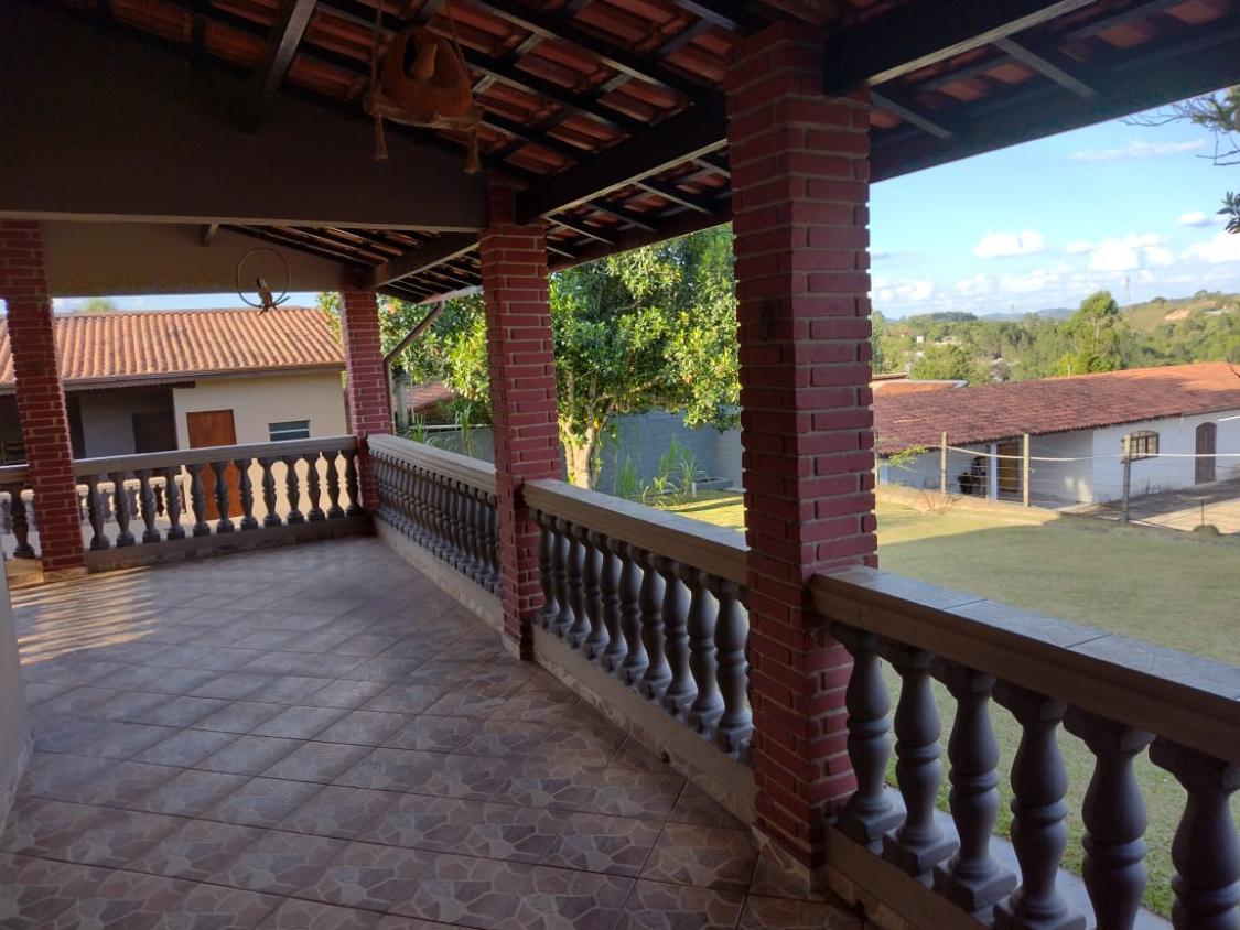 Fazenda à venda com 2 quartos, 1000m² - Foto 2