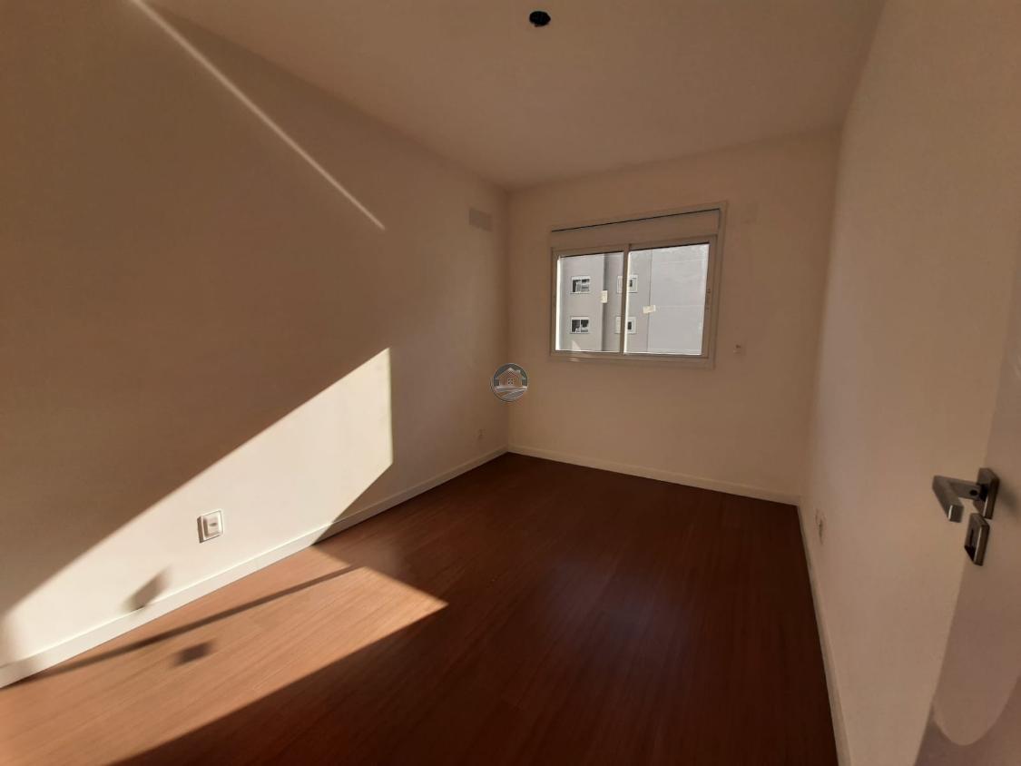 Apartamento à venda com 2 quartos, 70m² - Foto 6