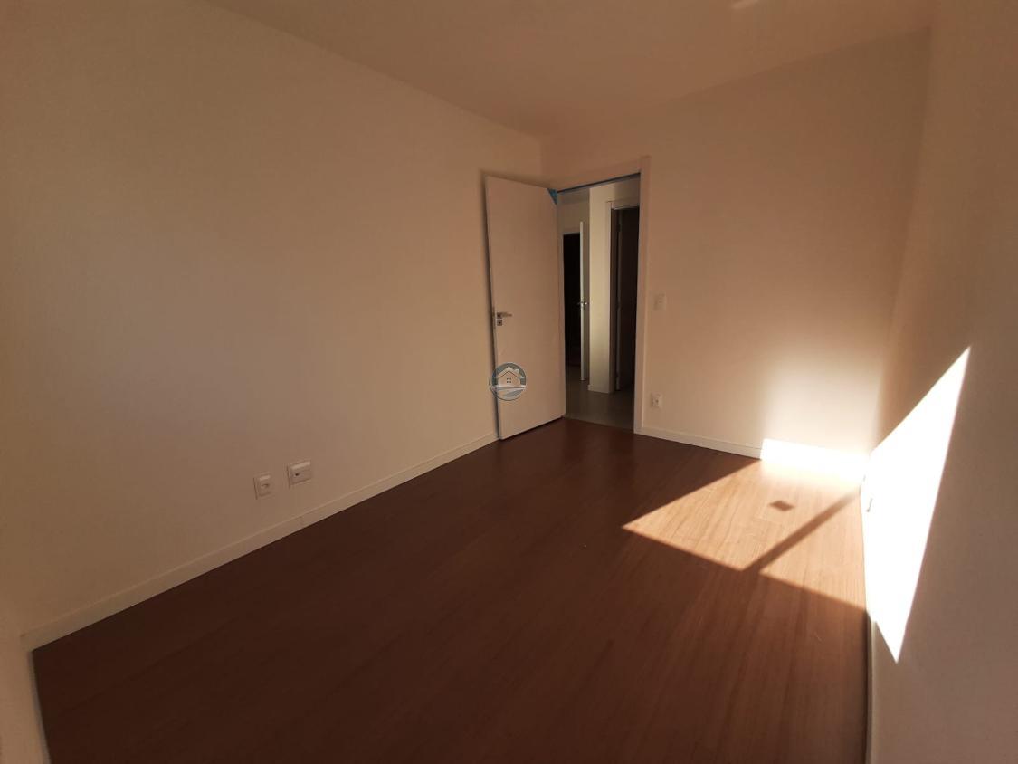 Apartamento à venda com 2 quartos, 70m² - Foto 7