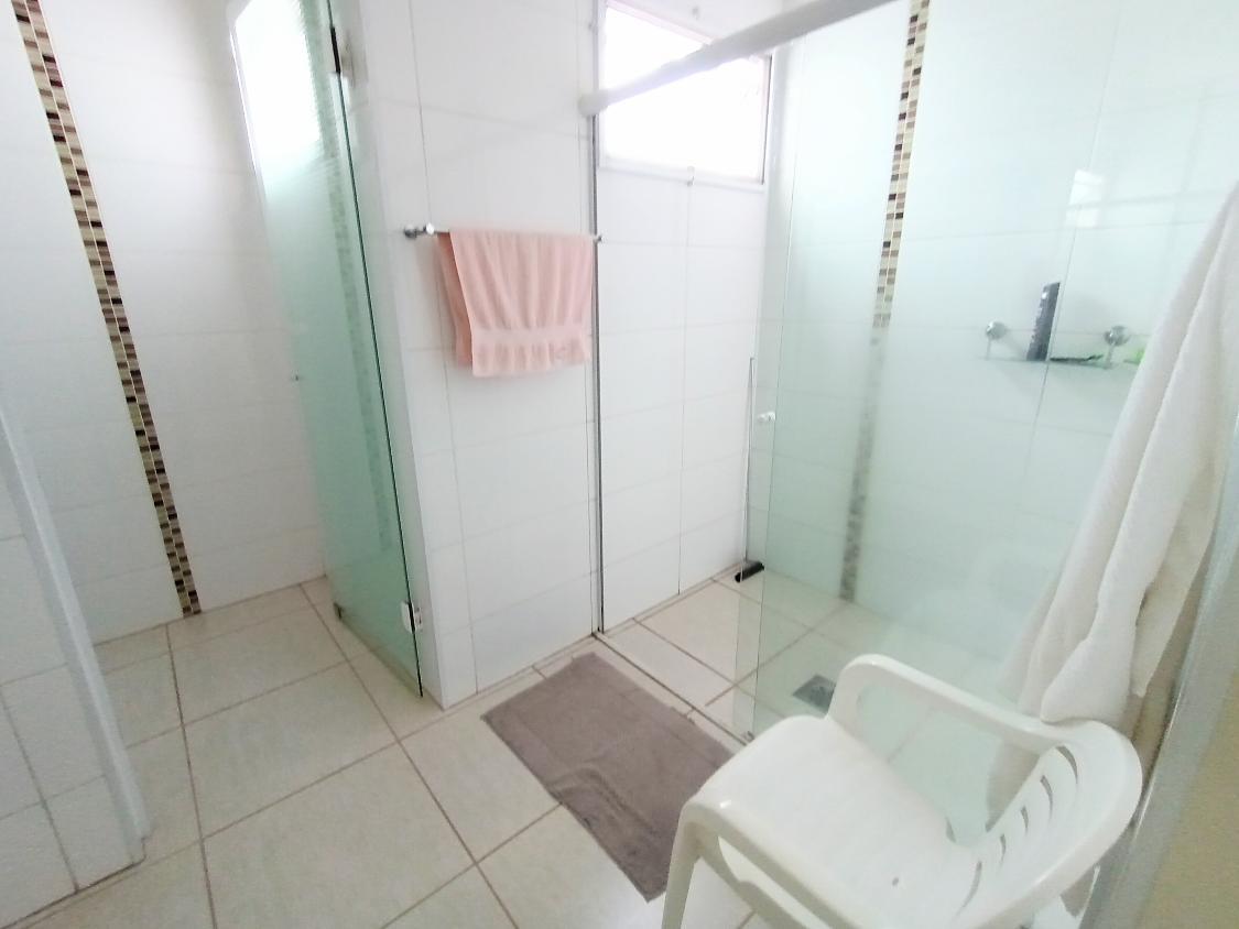 Casa de Condomínio à venda com 3 quartos, 350m² - Foto 18