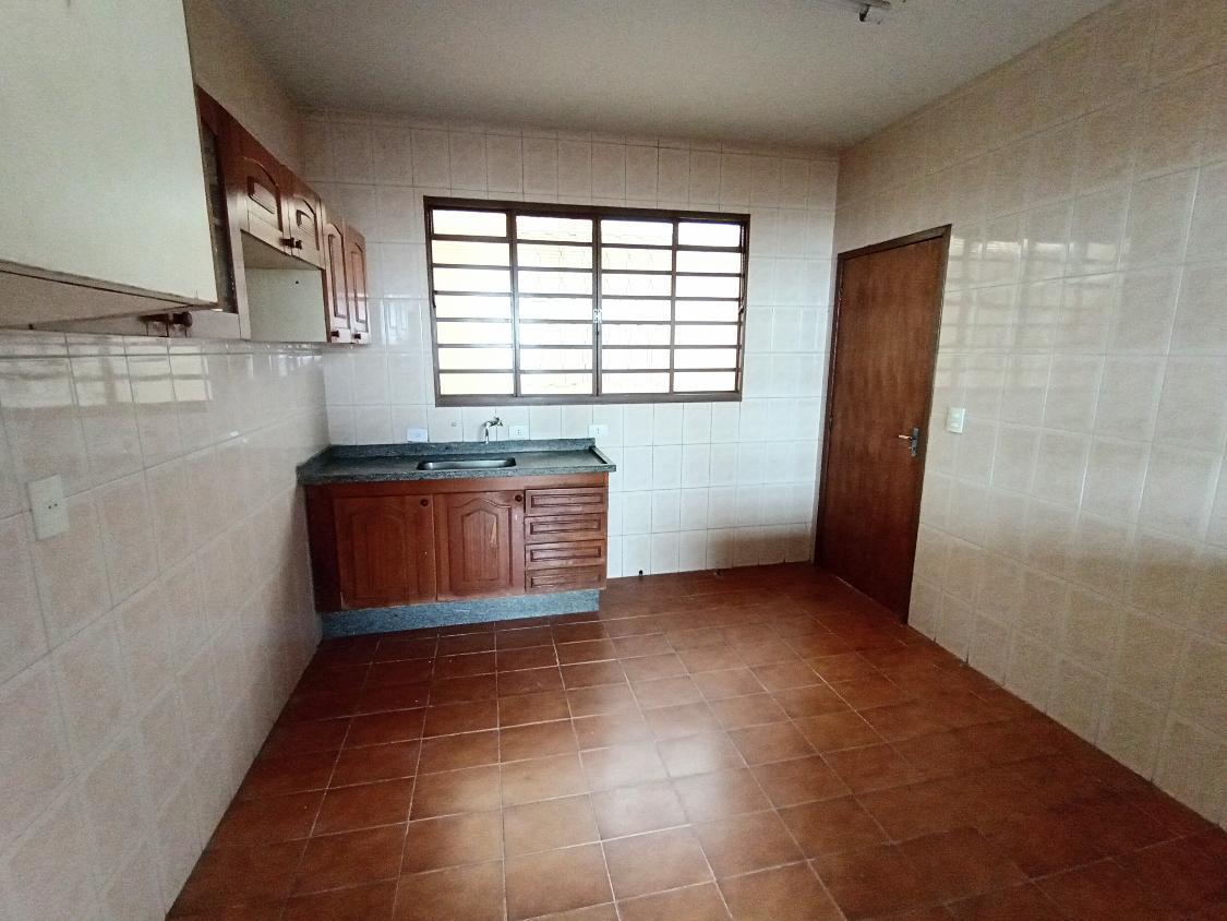 Casa à venda com 3 quartos, 136m² - Foto 7