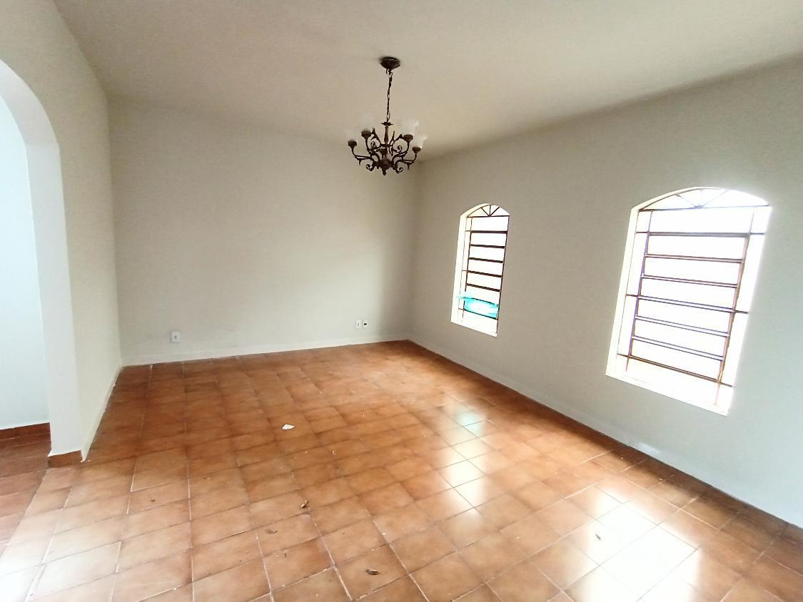 Casa à venda com 3 quartos, 136m² - Foto 3