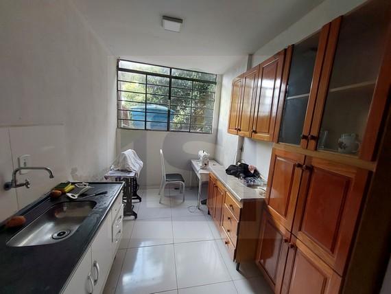 Casa à venda com 4 quartos, 140m² - Foto 3