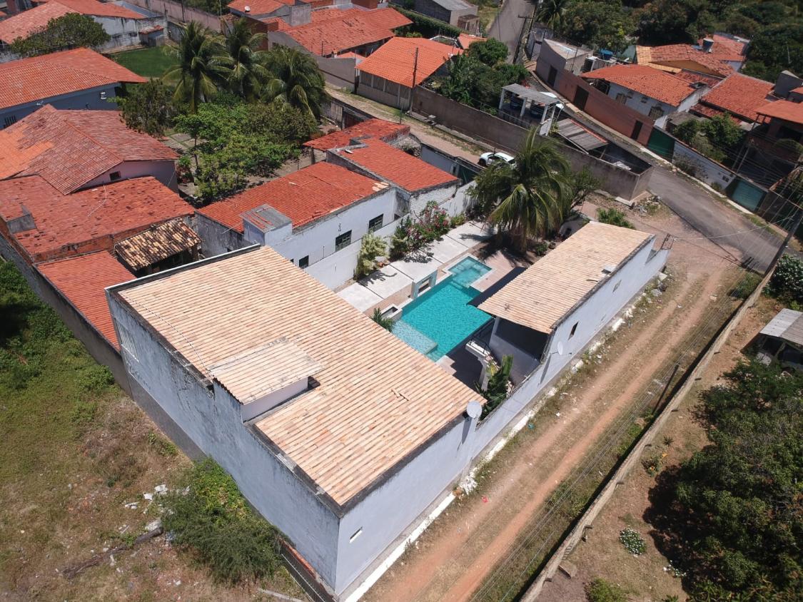 Casa à venda com 6 quartos, 300m² - Foto 4