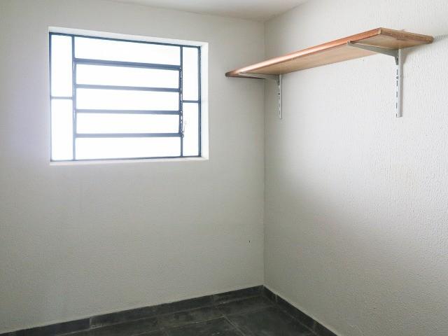 Casa para alugar com 4 quartos, 200m² - Foto 9