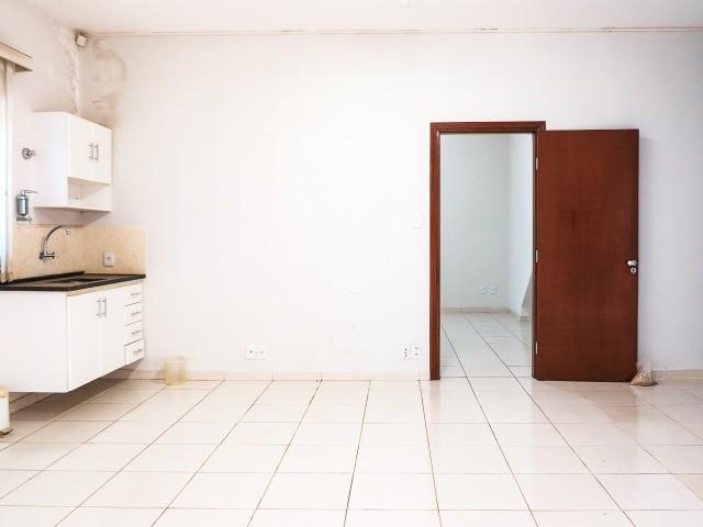 Casa para alugar com 4 quartos, 200m² - Foto 11