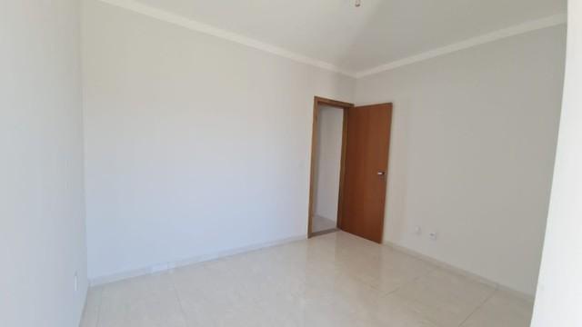 Casa à venda com 2 quartos, 84m² - Foto 8