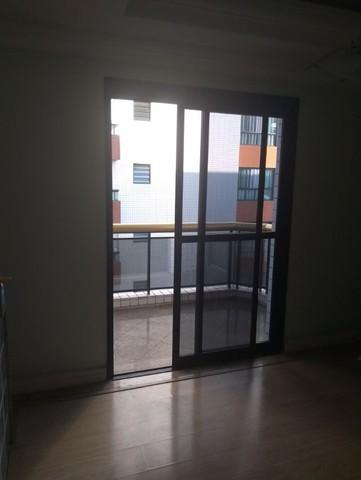 Apartamento para alugar com 3 quartos, 110m² - Foto 10