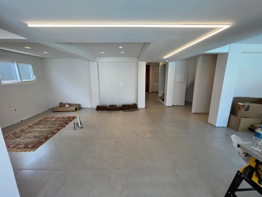 Casa à venda com 4 quartos, 280m² - Foto 6