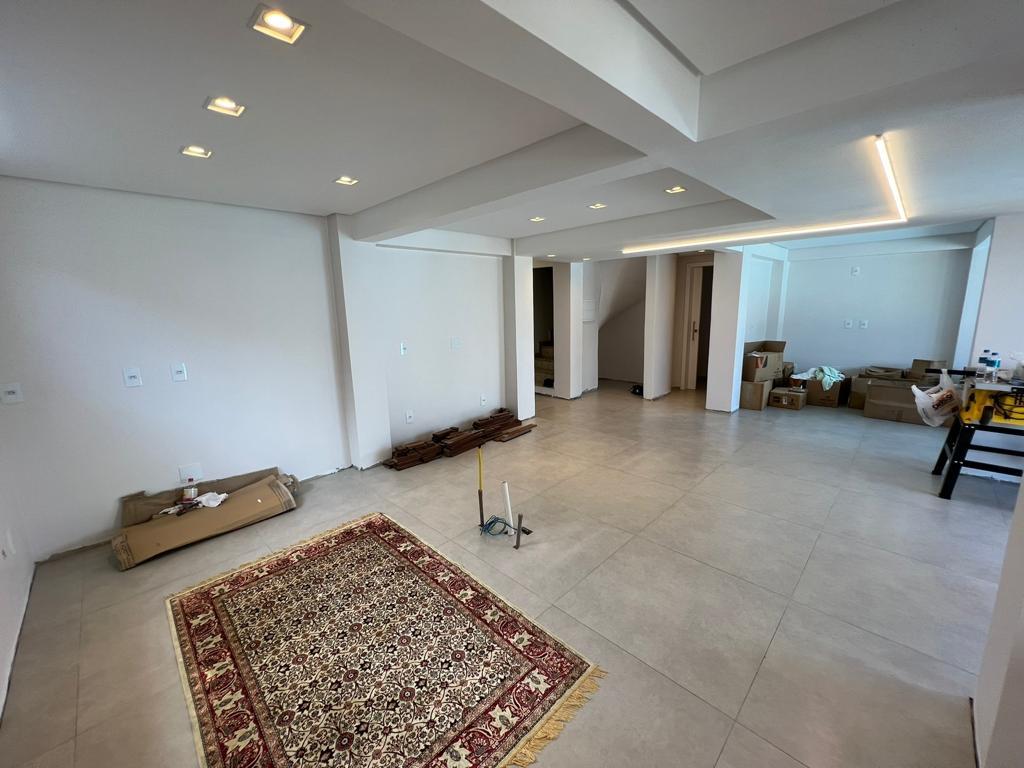 Casa à venda com 4 quartos, 280m² - Foto 13