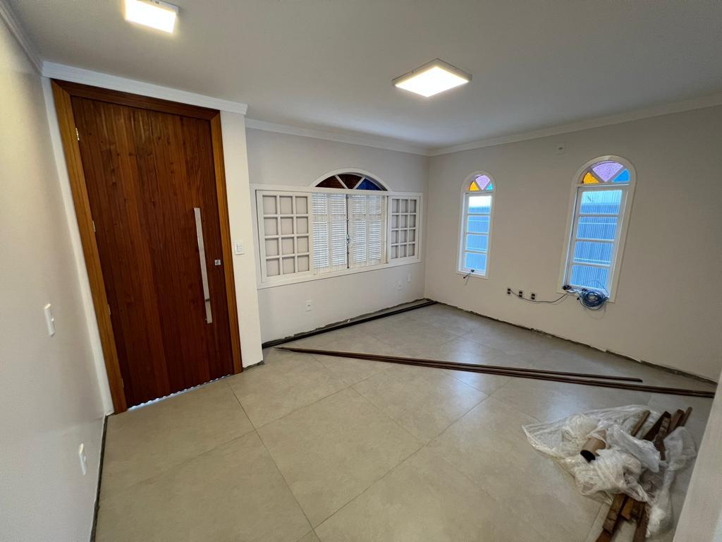 Casa à venda com 4 quartos, 280m² - Foto 24