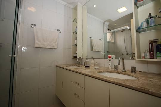 Apartamento à venda com 3 quartos, 85m² - Foto 19