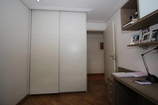 Apartamento à venda com 3 quartos, 85m² - Foto 25