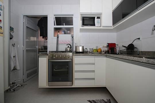 Apartamento à venda com 3 quartos, 85m² - Foto 27