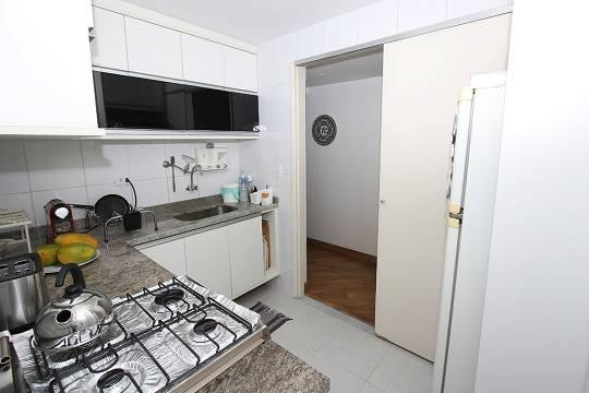 Apartamento à venda com 3 quartos, 85m² - Foto 29