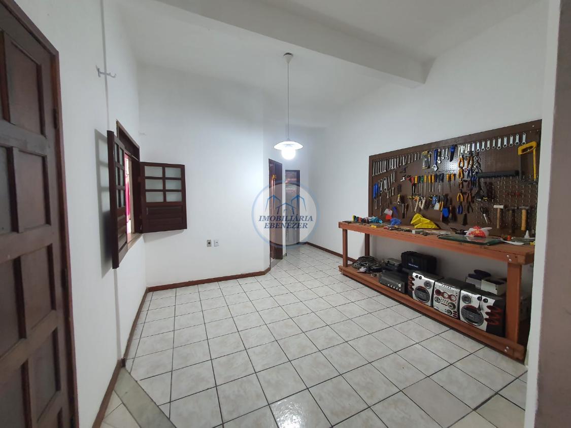 Casa à venda com 4 quartos, 182m² - Foto 3