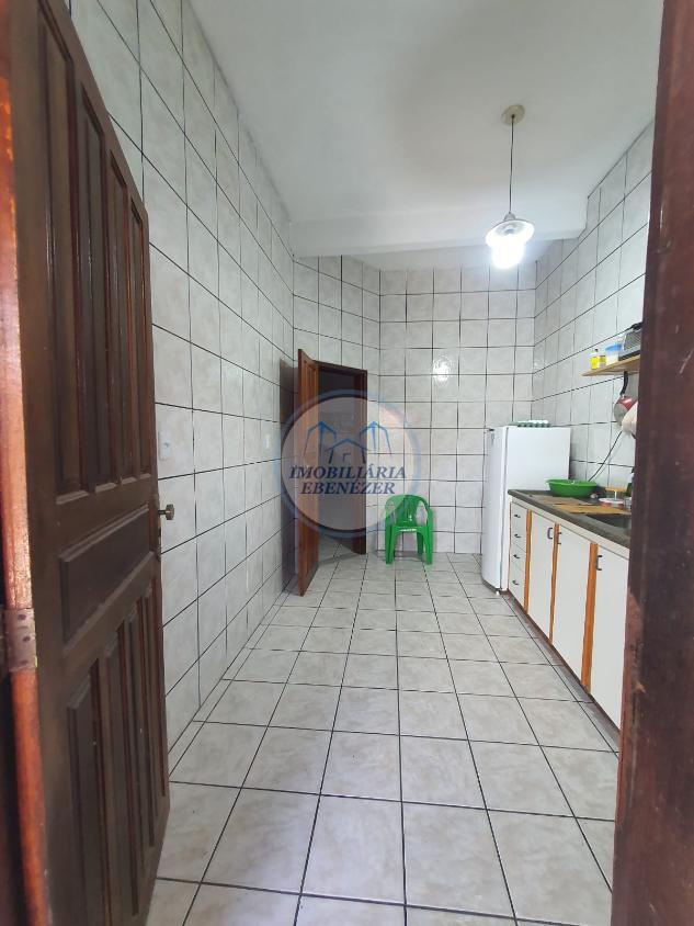 Casa à venda com 4 quartos, 182m² - Foto 11