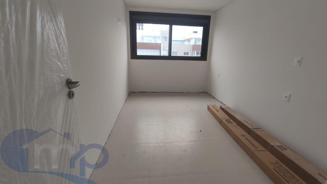 Apartamento à venda com 3 quartos, 235m² - Foto 34