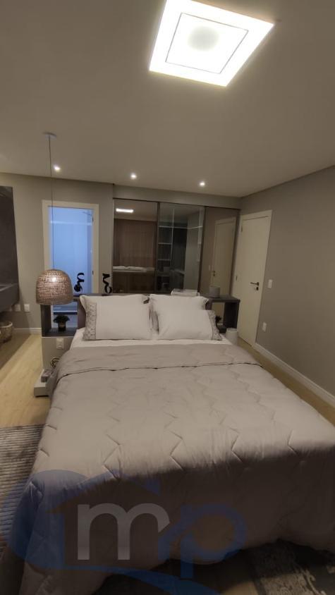 Apartamento à venda com 4 quartos, 136m² - Foto 19