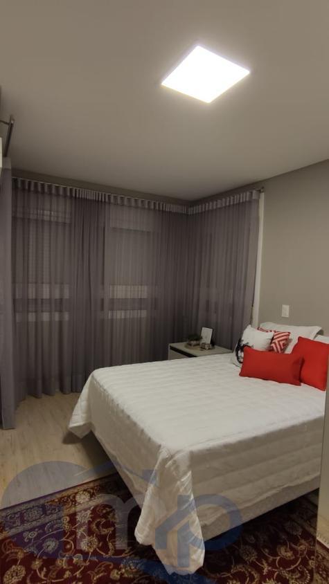 Apartamento à venda com 4 quartos, 136m² - Foto 4