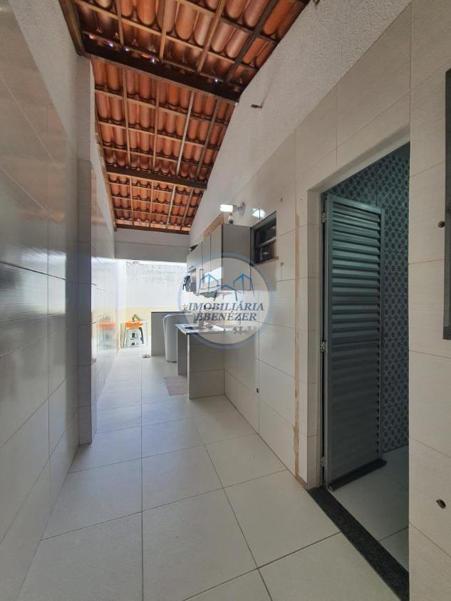 Casa à venda com 2 quartos, 70m² - Foto 22