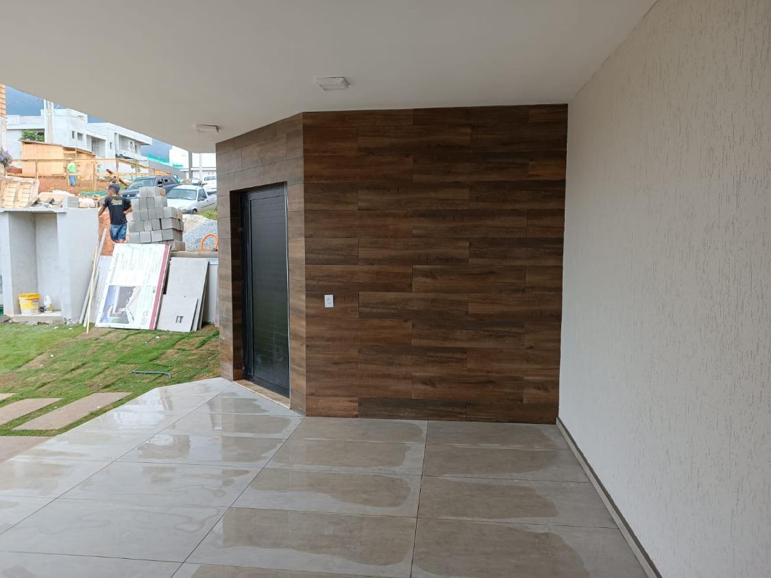 Casa de Condomínio à venda com 3 quartos, 140m² - Foto 2