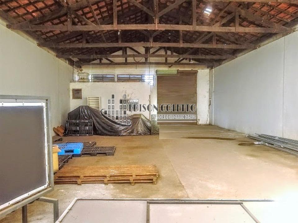 Depósito-Galpão-Armazém à venda, 250m² - Foto 1