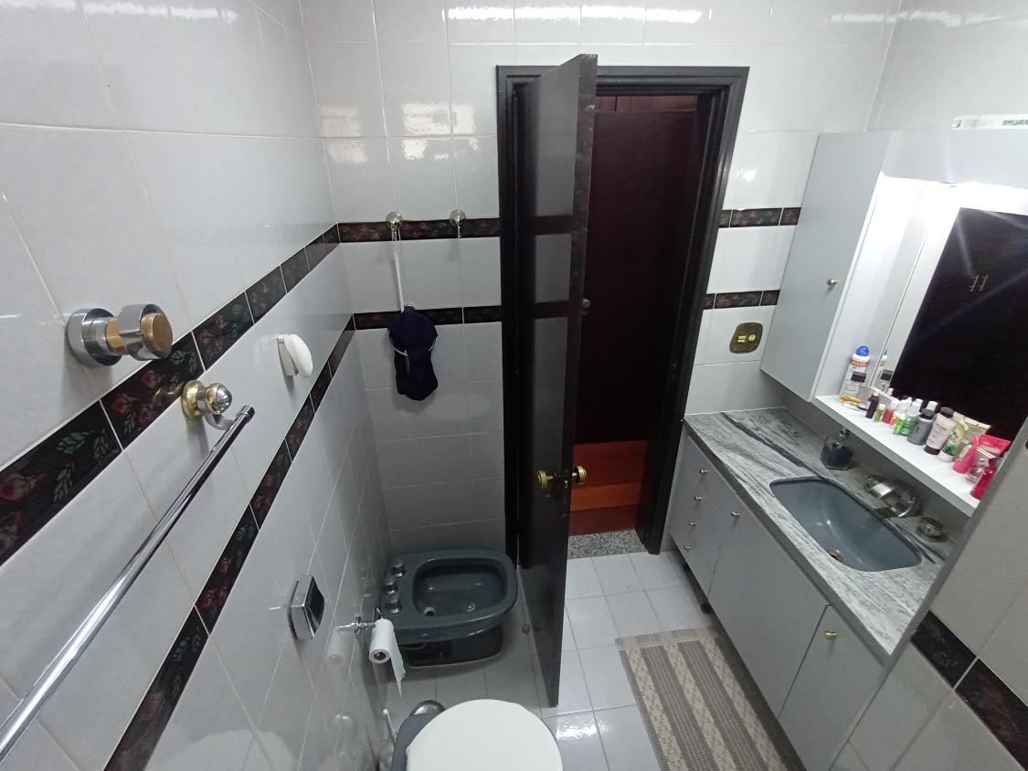 Apartamento à venda com 3 quartos, 116m² - Foto 13