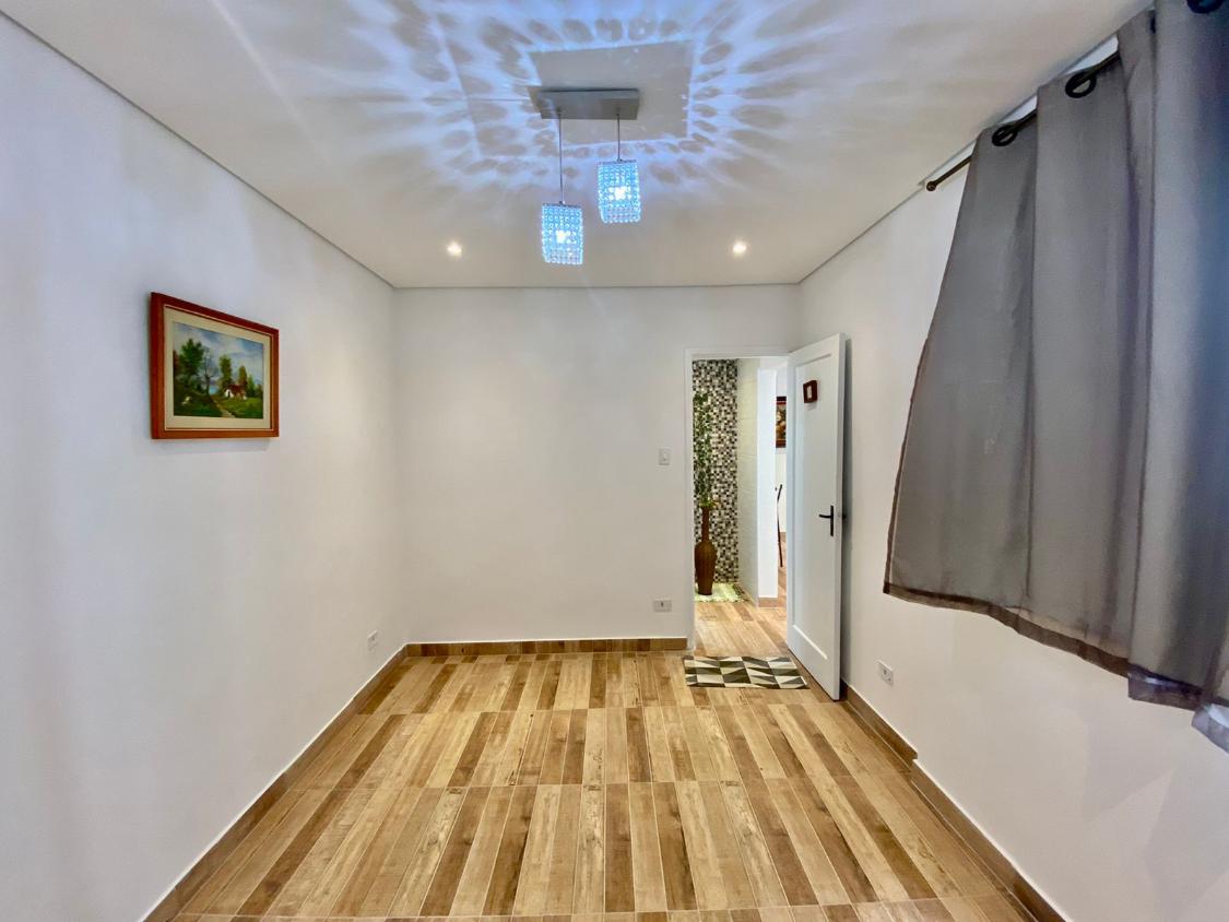 Apartamento à venda com 1 quarto, 40m² - Foto 2