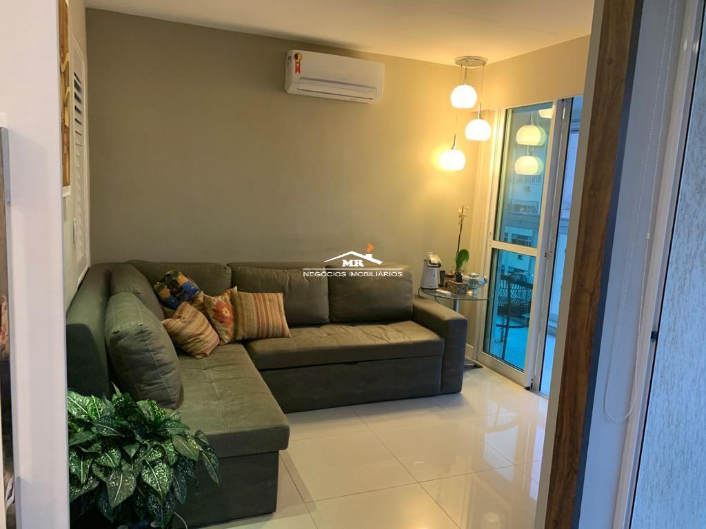 Apartamento à venda com 4 quartos, 145m² - Foto 4