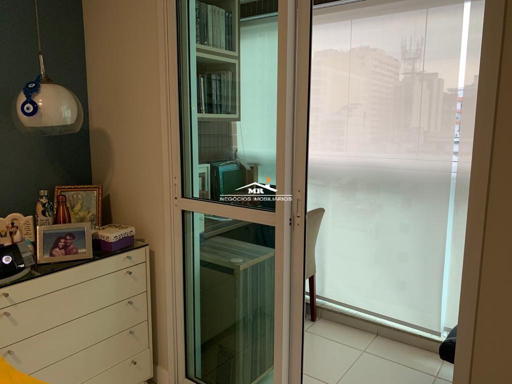 Apartamento à venda com 4 quartos, 145m² - Foto 9