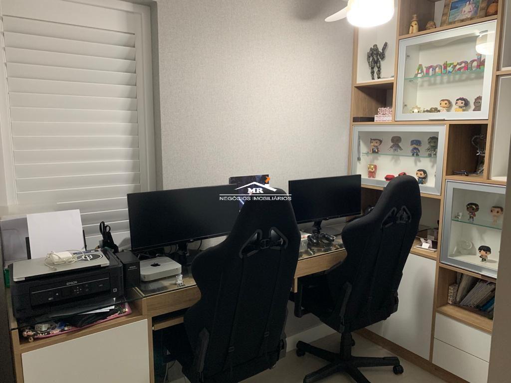 Apartamento à venda com 4 quartos, 145m² - Foto 12