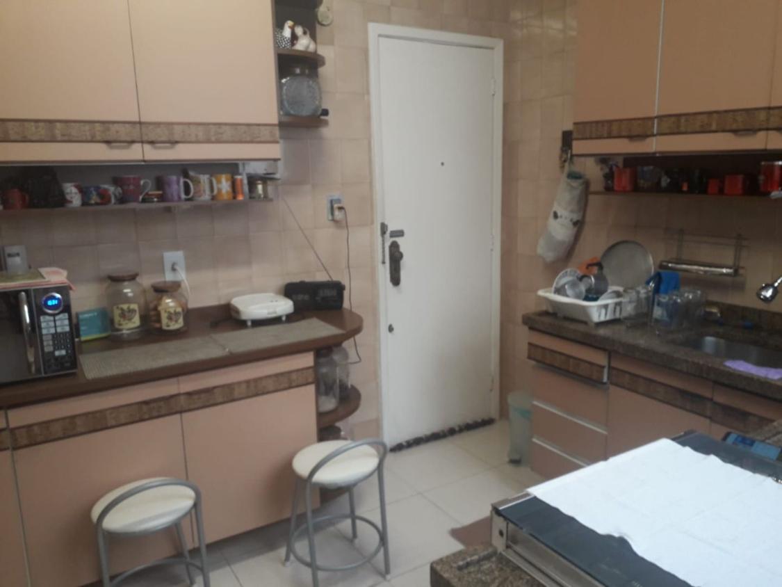 Apartamento à venda com 3 quartos, 147m² - Foto 22