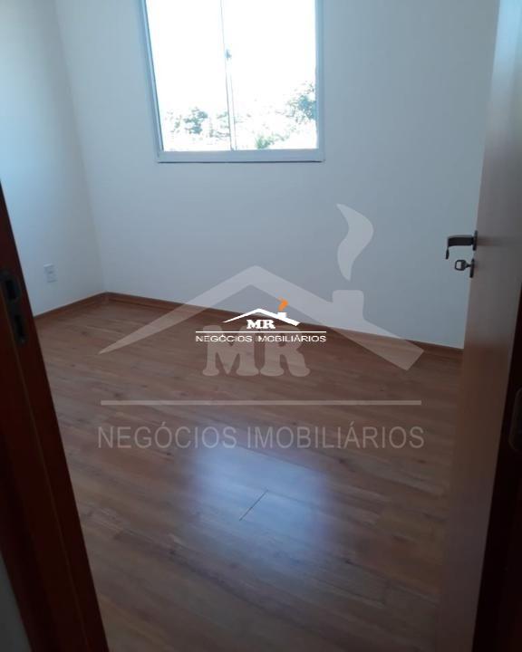 Apartamento à venda com 2 quartos, 60m² - Foto 4